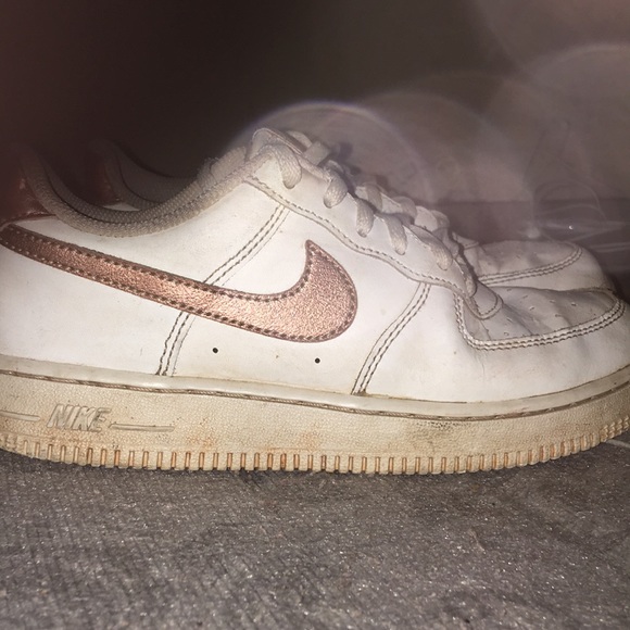 Nike’s - Picture 1 of 2